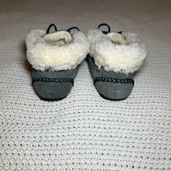 Minnetonka Women's Chrissy Grey Size 7 Fur Lined Shoes Moccasin Slipper Boho - Picture 6 of 6